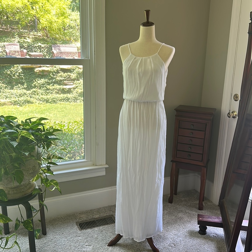 Breezy - gauzy - easy summer dress. Small